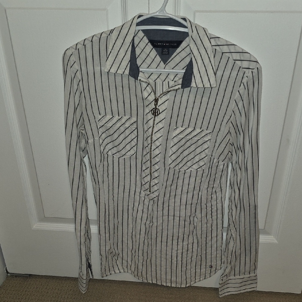 Striped Zipper-Front Shirt in Navy And White